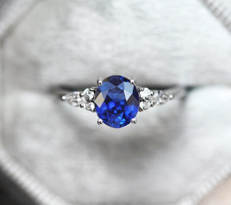 Evelyn Oval Sapphire Diamond Ring-Capucinne