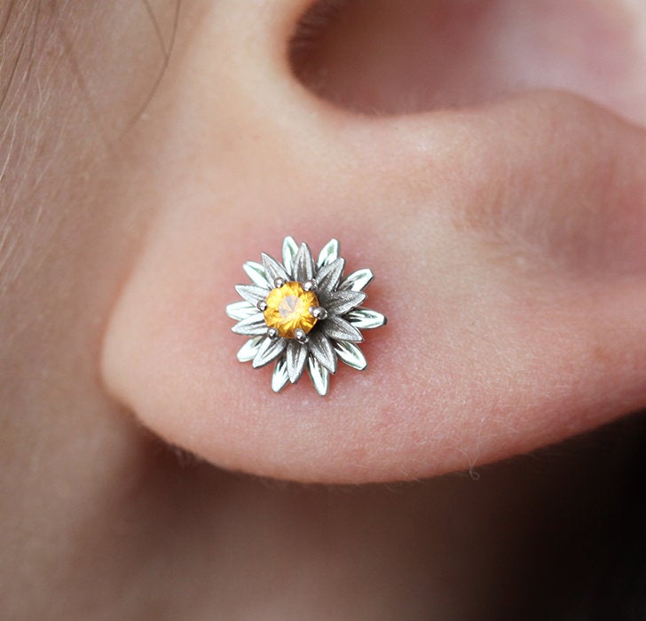 Floral round white diamond stud earrings