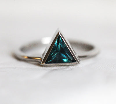 Triangle-shaped blue sapphire ring