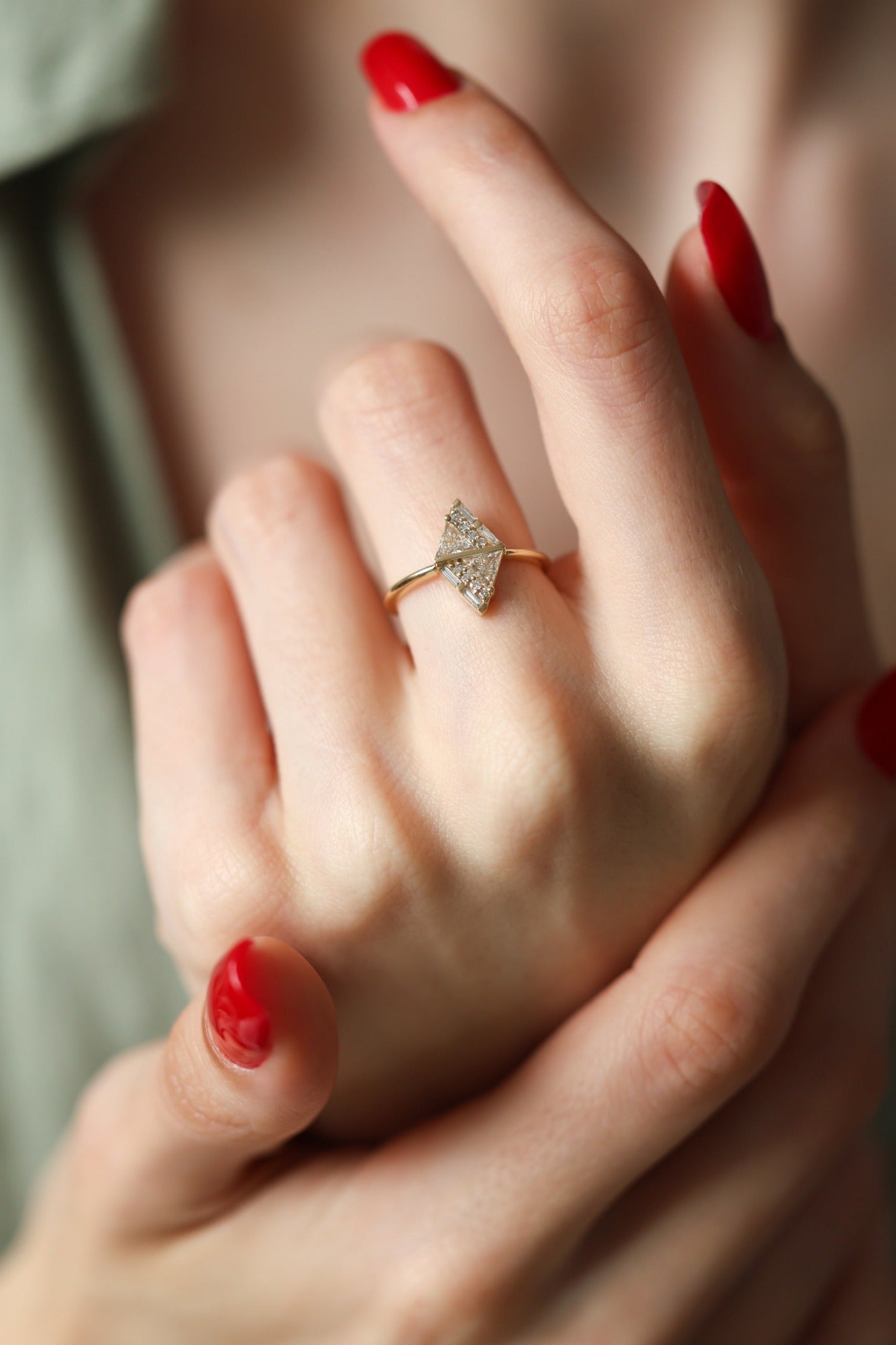 Art Deco inspired White Diamond Ring, with Triangle, Round and Baguette Cut Diamonds forming altogether a triangle shape