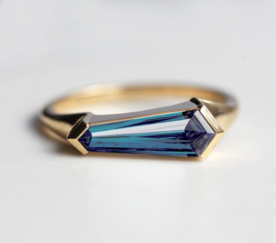 Solitaire Band, Shield Lab Alexandrite Ring