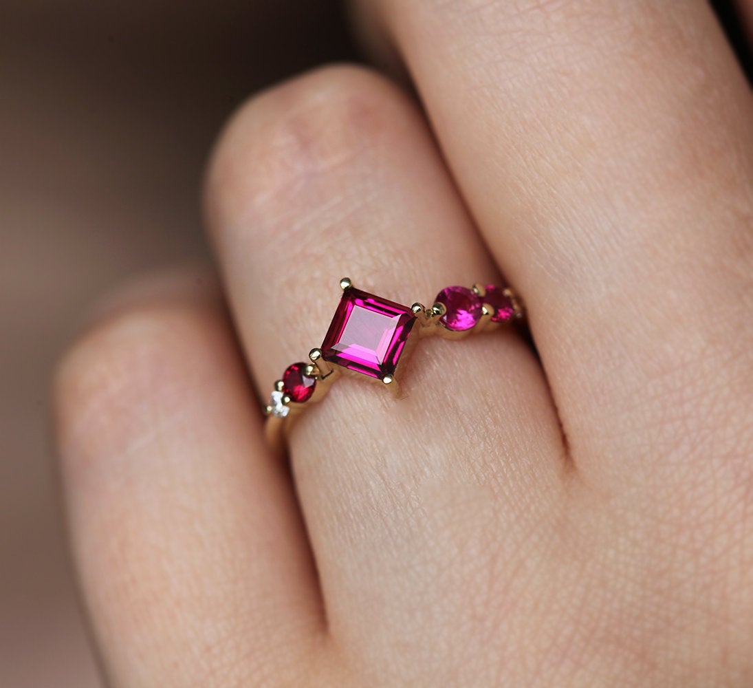 Pink Princess-Cut Tourmaline Cluster Ring with Side White Diamonds and Rubies