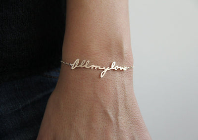 Gold chain bracelet with personalized signature