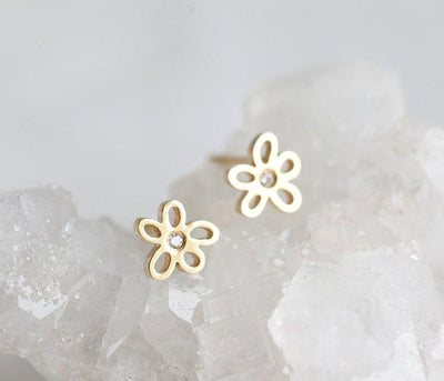 Round diamond stud floral gold earrings