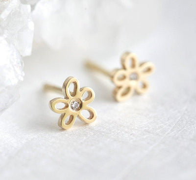 Round diamond stud floral gold earrings