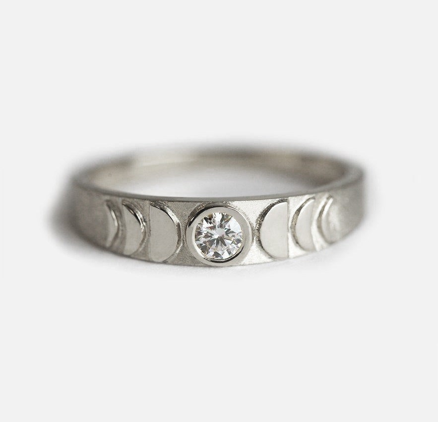Gold moon phase ring diamond ring 14k Capucinne
