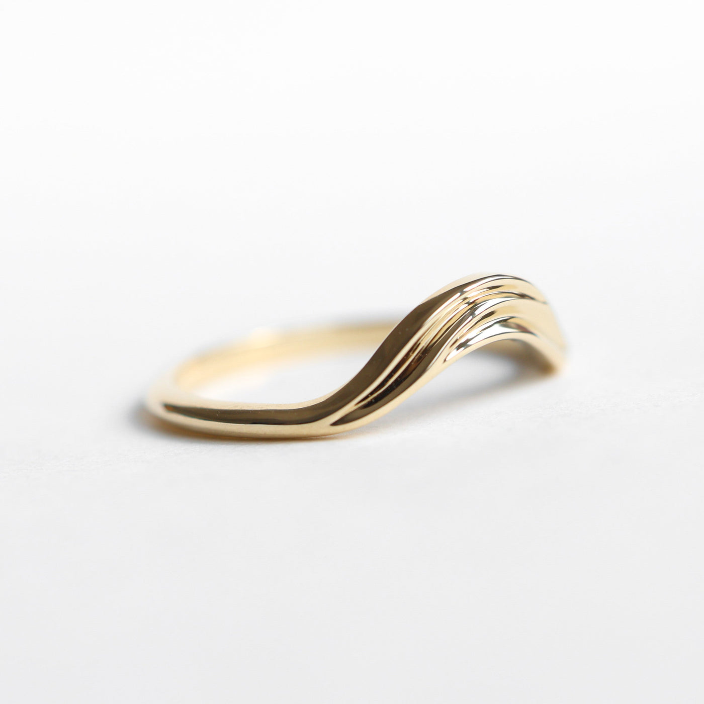 Gold wave ring, simple curved gold matching band - Capucinne