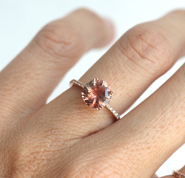 HAILEY OREGON SUNSTONE RING WITH PAVE DIAMOND BAND-Capucinne