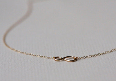 Gold infinity necklace