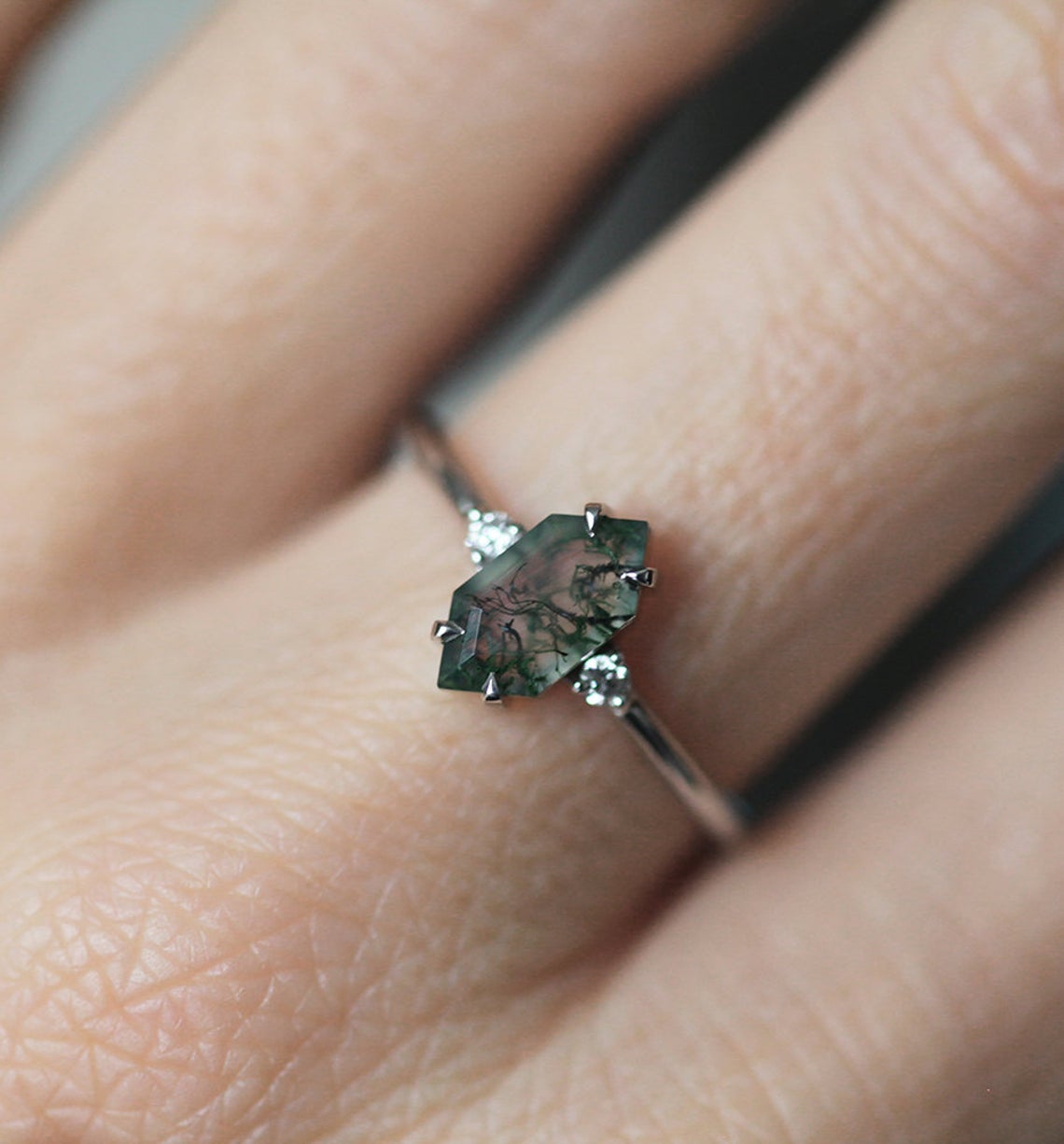 Hexagon Moss Agate Ring Set with 2 Side White Diamonds and V-Shaped Band