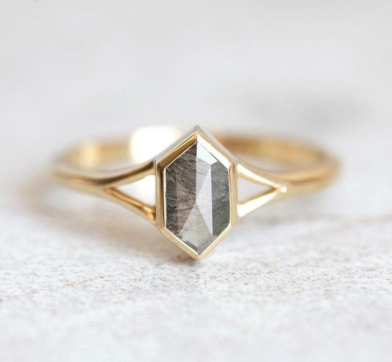 Hexagon Diamond Ring With Side Diamonds-Capucinne