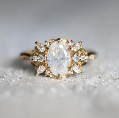 Inti Oval milky diamond ring with leaf detail