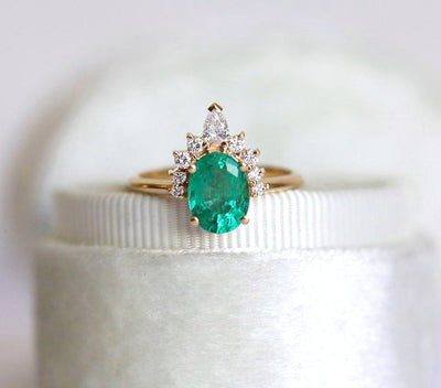 Janice Oval Emerald Ring