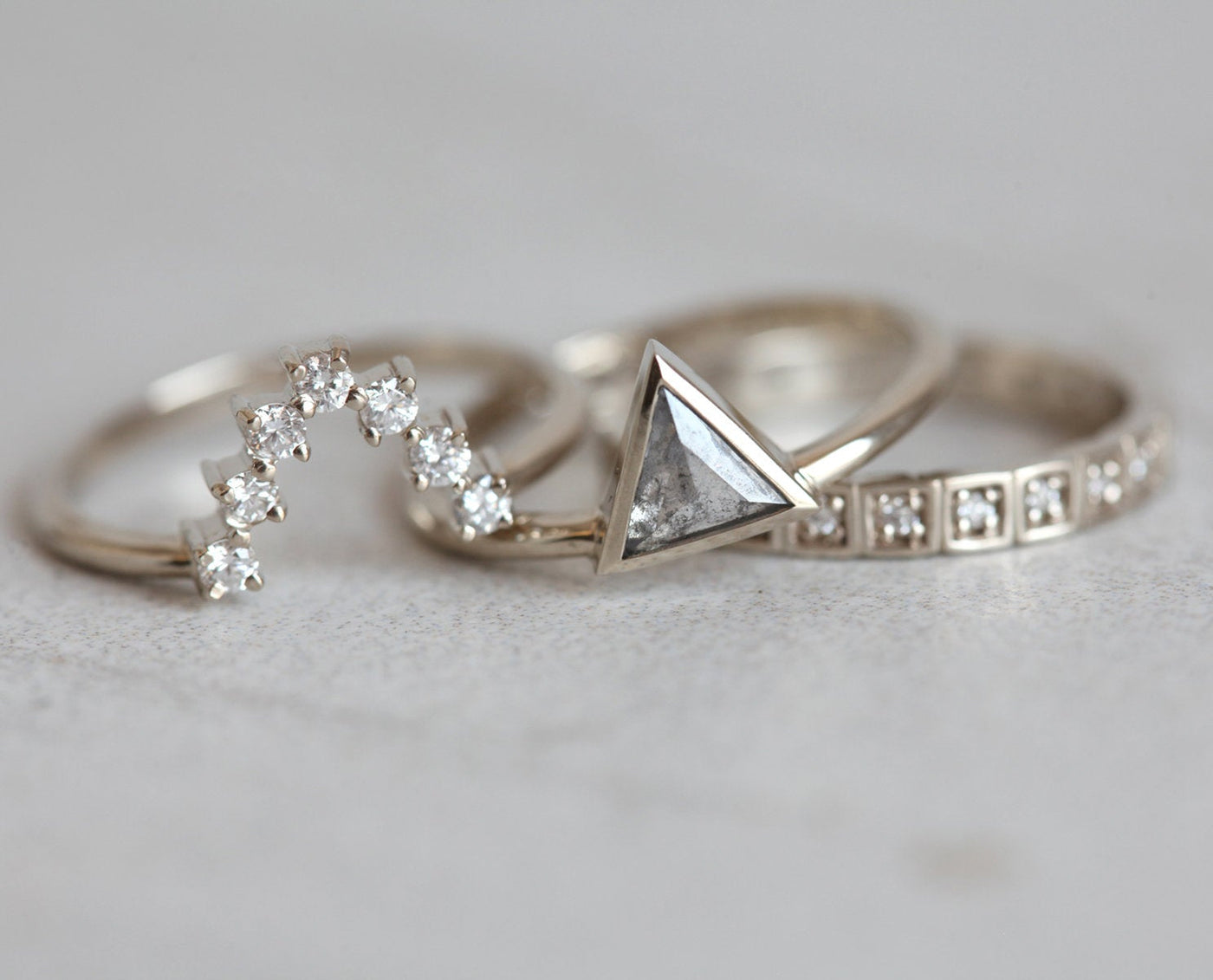 Triangle Salt & Pepper Diamond Ring Set with Round White Diamonds
