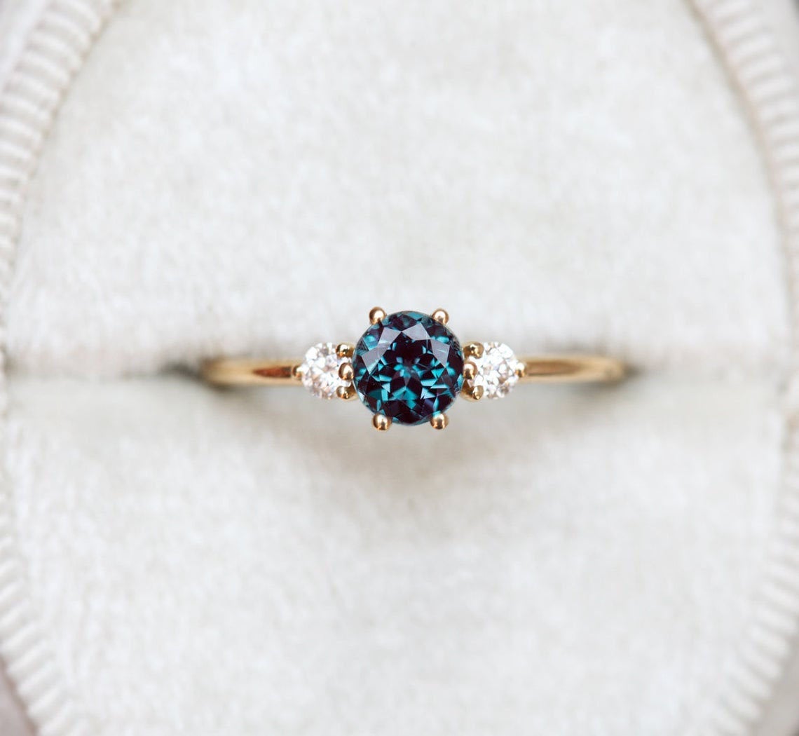 Teal Round Alexandrite, Yellow Gold Ring with 2 Side Round White Diamonds