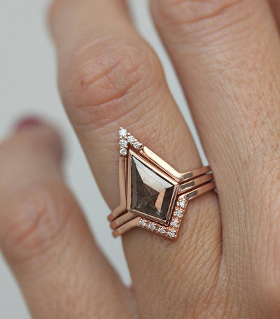 Kite Salt & Pepper Diamond, Rose Gold Ring Set with Side White Round Diamonds