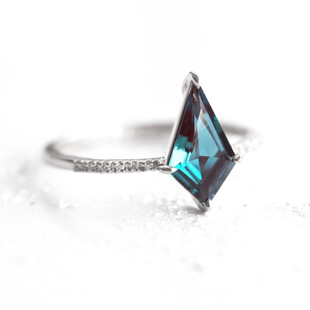 Teal Kite Alexandrite, White Gold Engagement Ring with Round White Diamonds Nestled in the Band