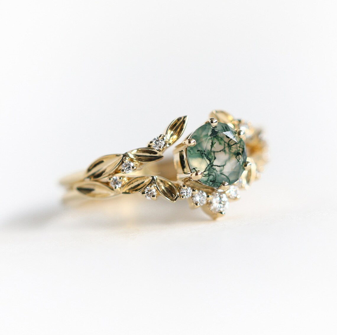 Leaf moss agate ring set with leaf diamond band - Capucinne