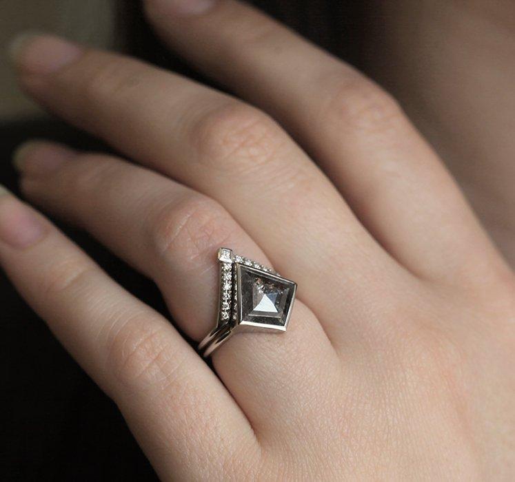 Kite Salt & Pepper Diamond Ring Set with Side Princess-Cut and Round White Diamonds