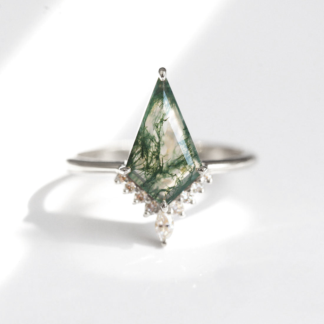 Kite Moss Agate, Platinum Ring with Side Marquise-Cut and Round White Diamonds 