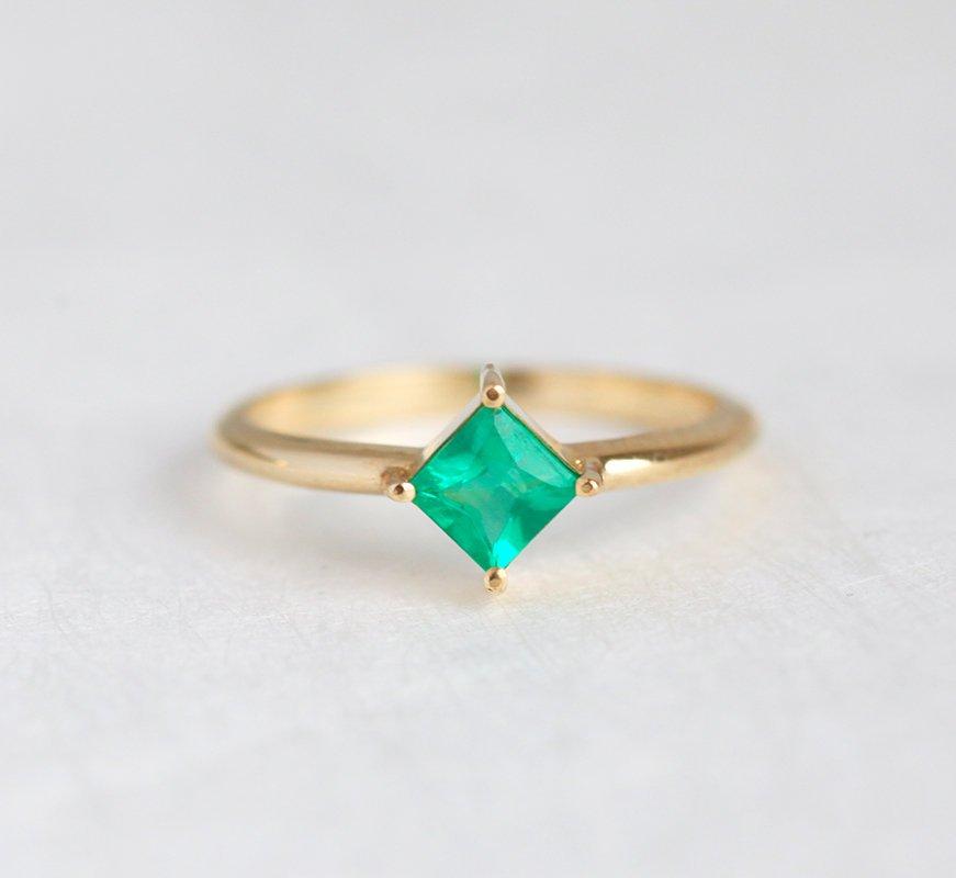 Livia Princess Cut Emerald Ring Set