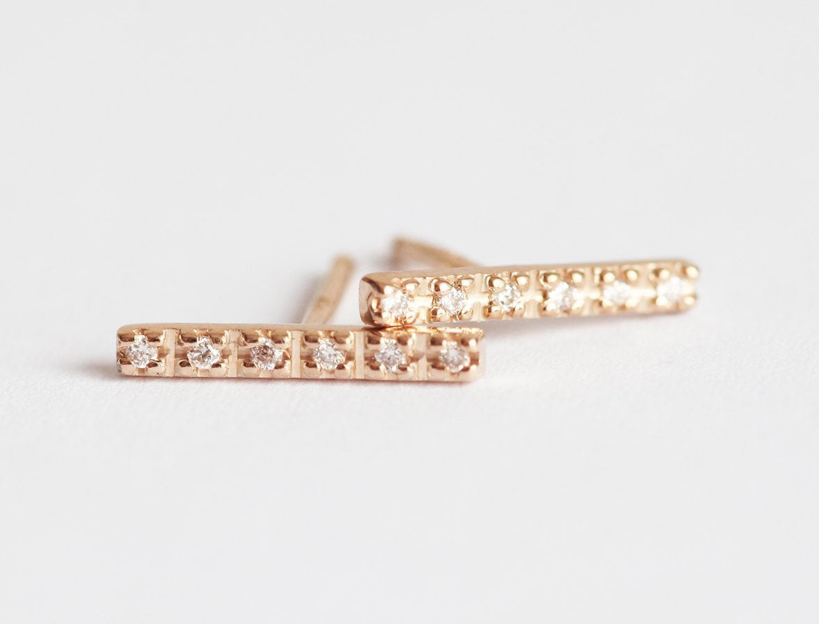 Gold bar with round diamonds stud earrings