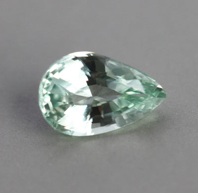 Loose pear-shaped mint green sapphire