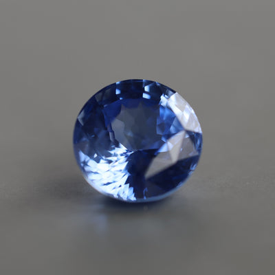 Loose round blue sapphire