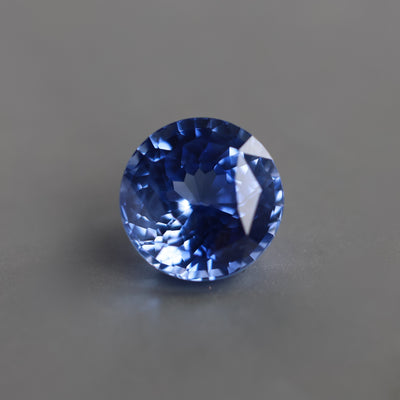 Loose round blue sapphire