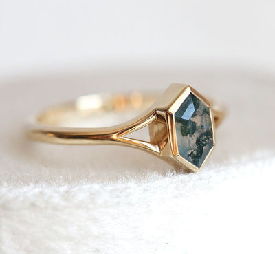 Hexagon Solitaire Moss Agate, Yellow Gold Ring With Chevron Band