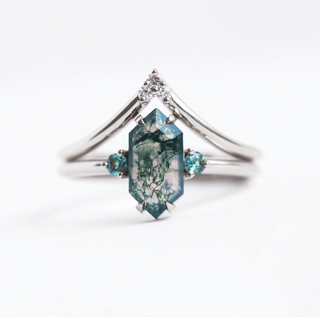 Hexagon Moss Agate, Platinum Ring with Side Alexandrite Stones and V-Shaped Diamond Band