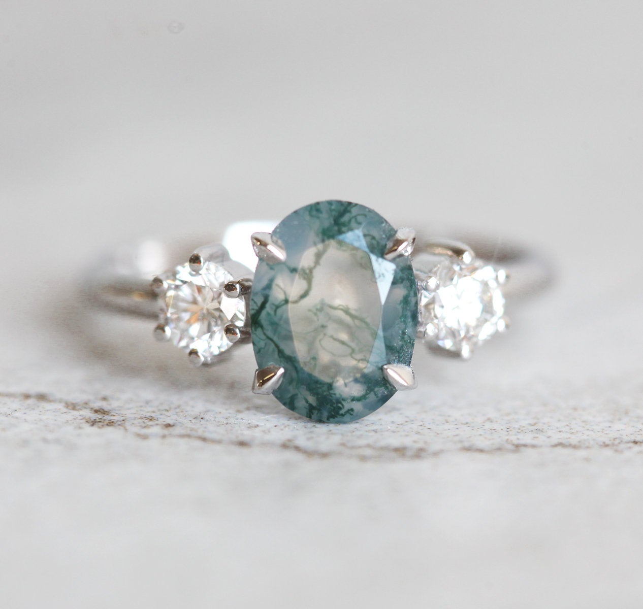 Oval Moss Agate Ring with 2 Side Round White Diamonds
