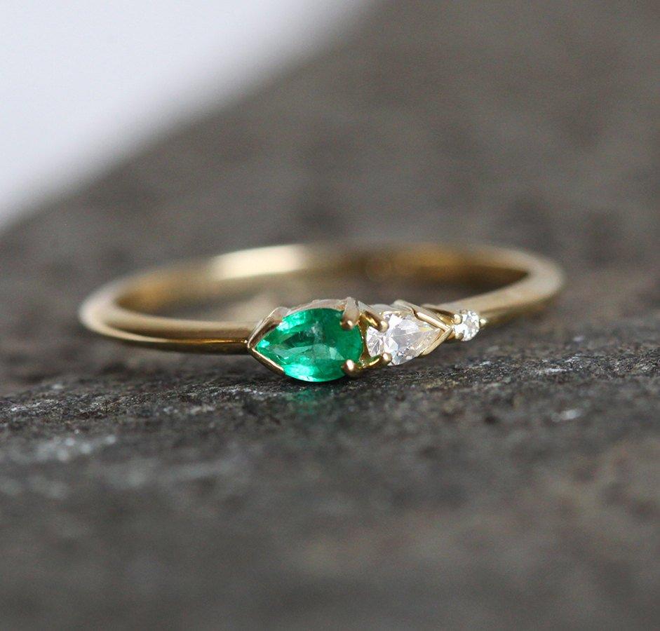 Pear Emerald Diamond Ring