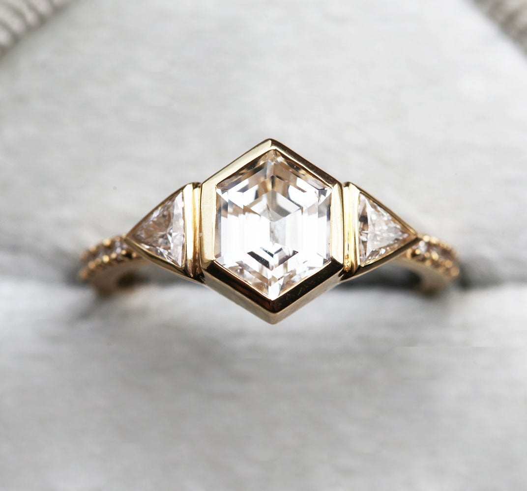 MEGAN HEXAGON RING-Capucinne