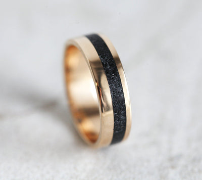 Jean Crushed Black Spinel Wedding Band-Capucinne