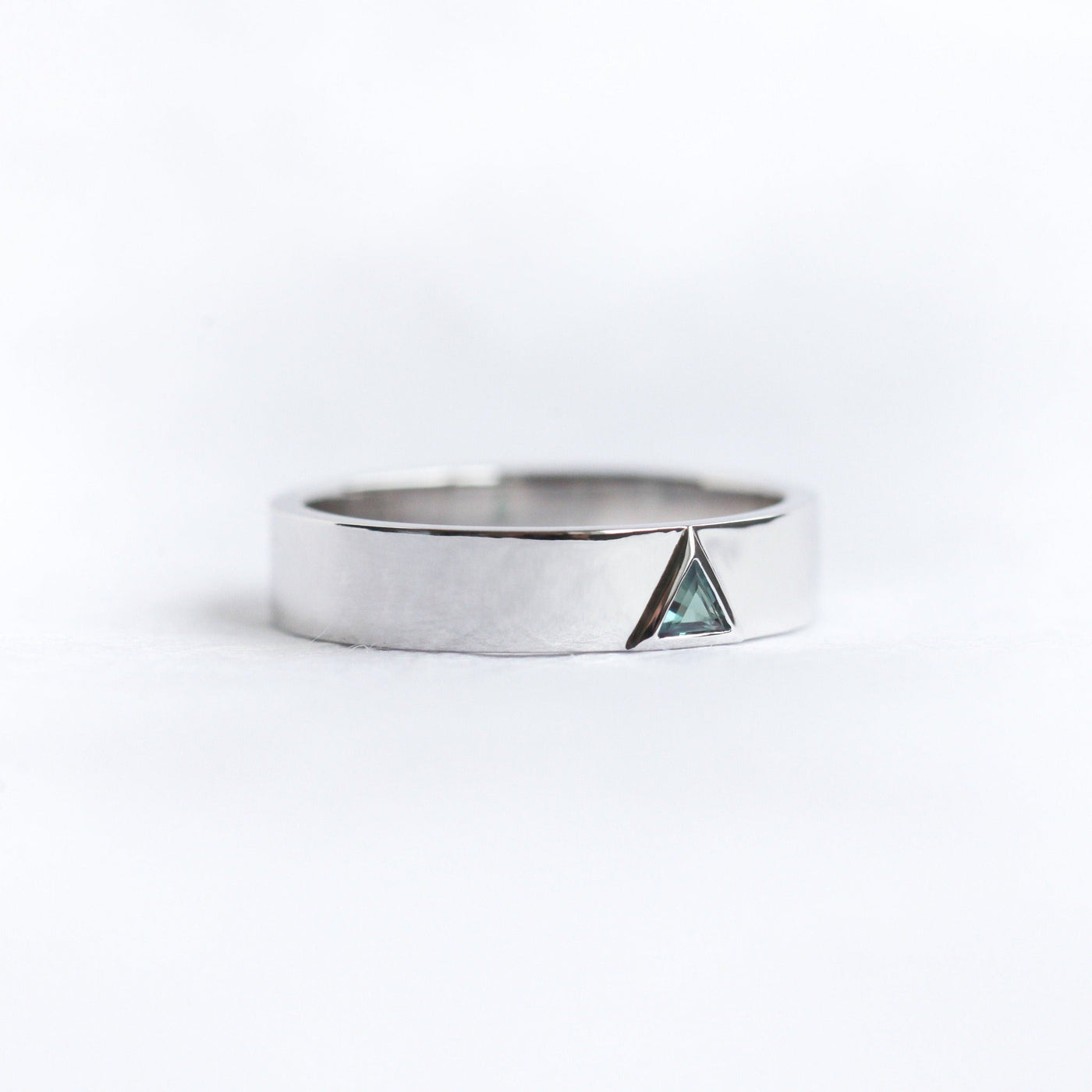 Unique Men's Band with Triangle-Cut Inlaid Alexandrite Stone