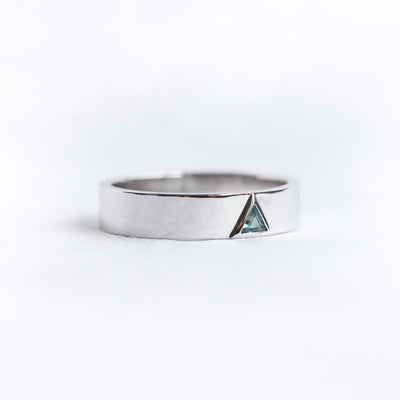 Unique Men's Band with Triangle-Cut Inlaid Alexandrite Stone