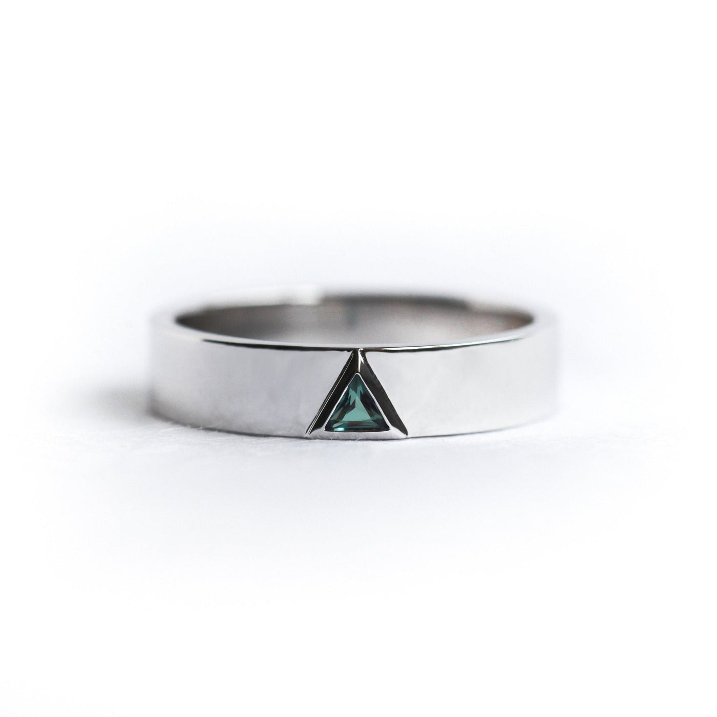 Unique Men's Band with Triangle-Cut Inlaid Alexandrite Stone