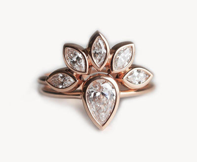 Miranda Pear Diamond Engagement Ring Set-Capucinne