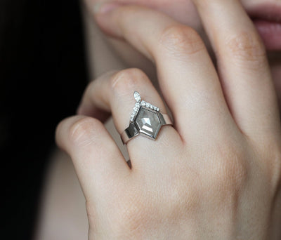 Modern Hexagon Diamond Ring With White Diamond Crown-Capucinne