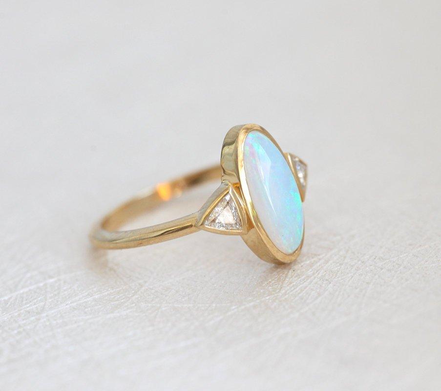 Three Stone Oval Opal Ring with 2 Accent Triangle-Cut White Diamonds