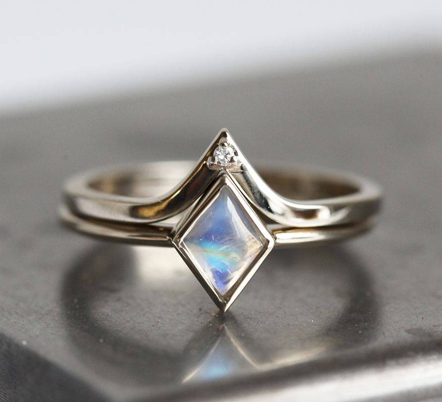 Kite Moonstone Engagement Ring with V-Shaped Diamond Band