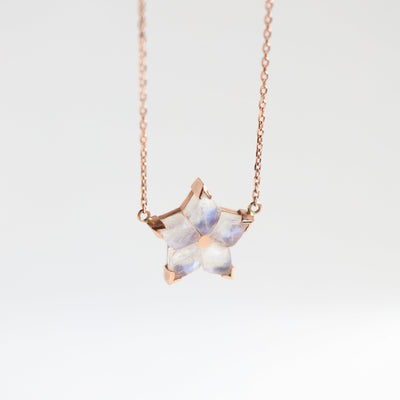 Rhomb-cut moonstone star gold chain necklace