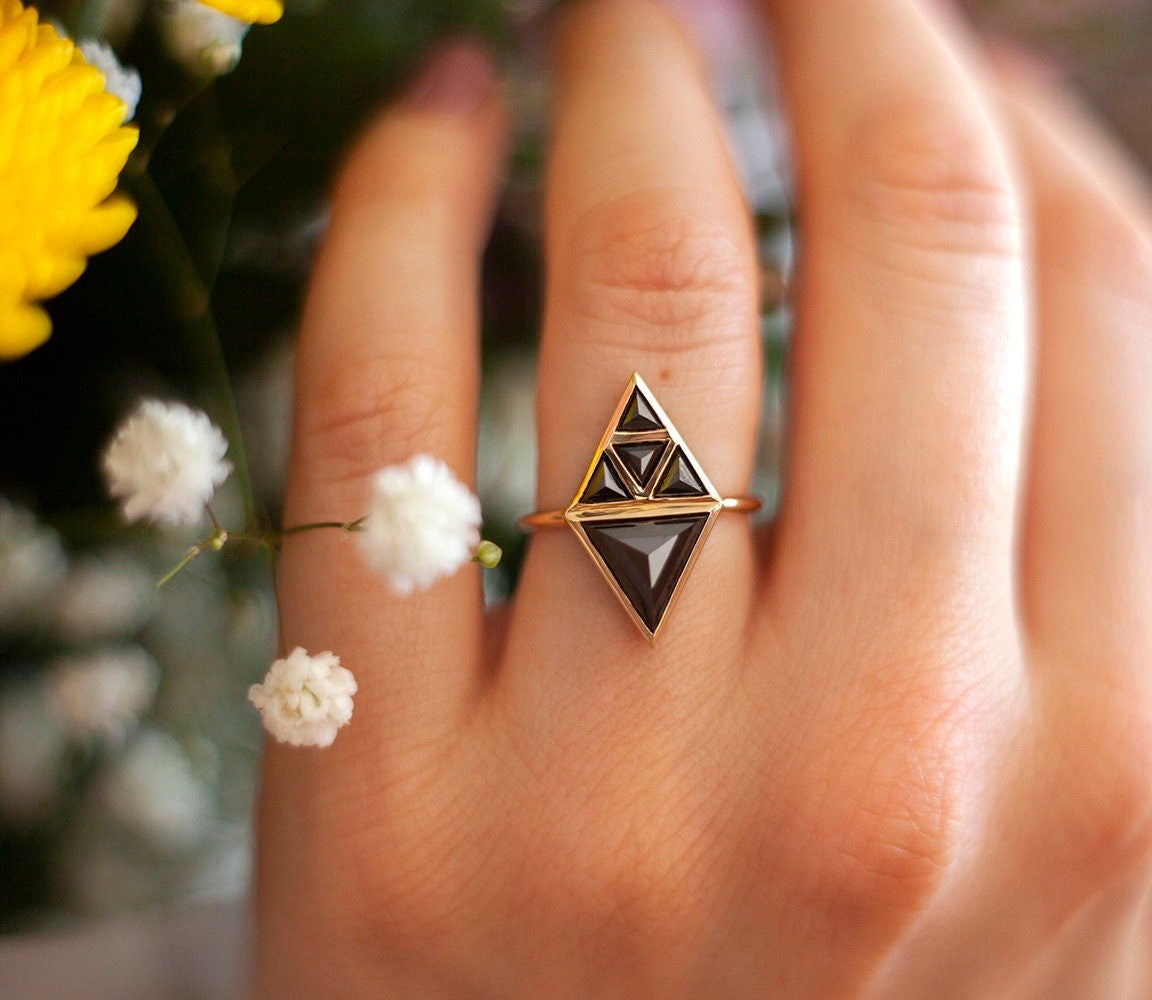 Nina Triangle Diamond Ring-Capucinne