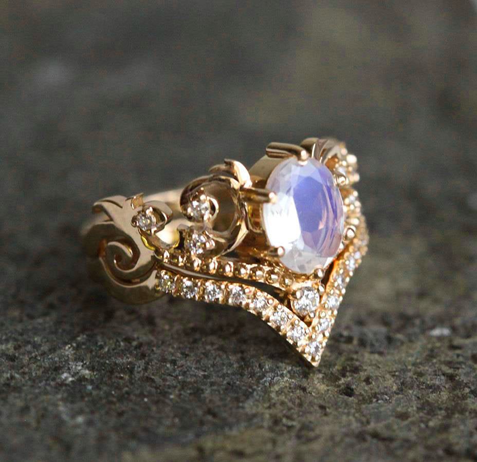 Vintage Oval Moonstone Ring Set with White Diamonds