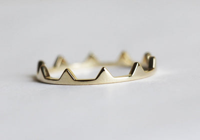 NIKA CROWN RING-Capucinne