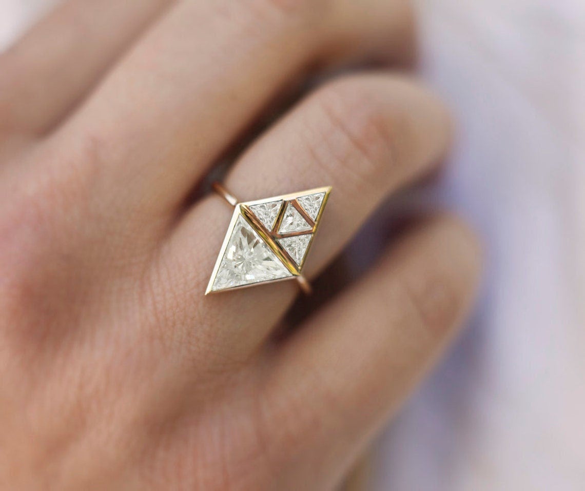 Nina Triangle Diamond Ring-Capucinne