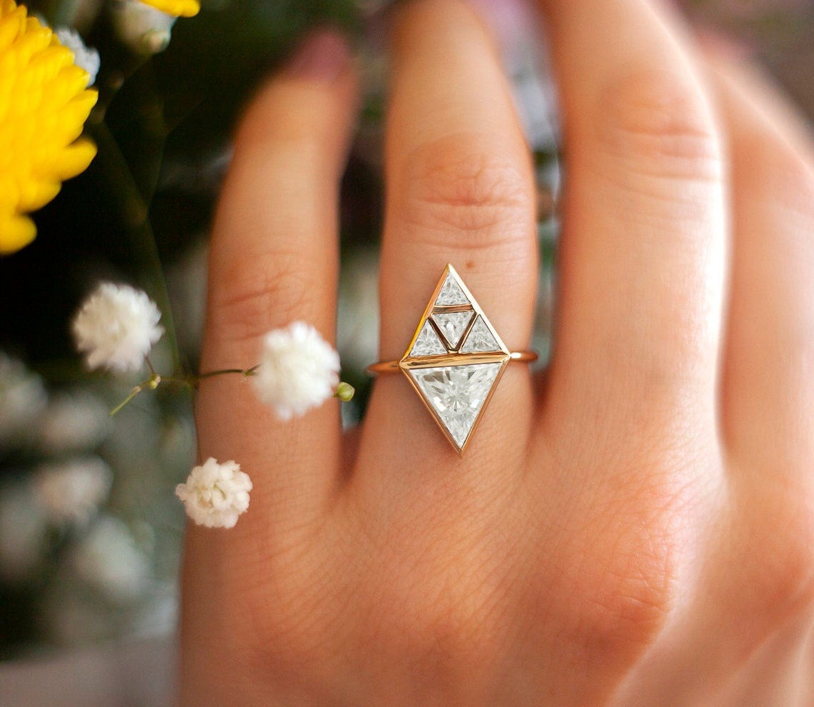 Nina Triangle Diamond Ring-Capucinne