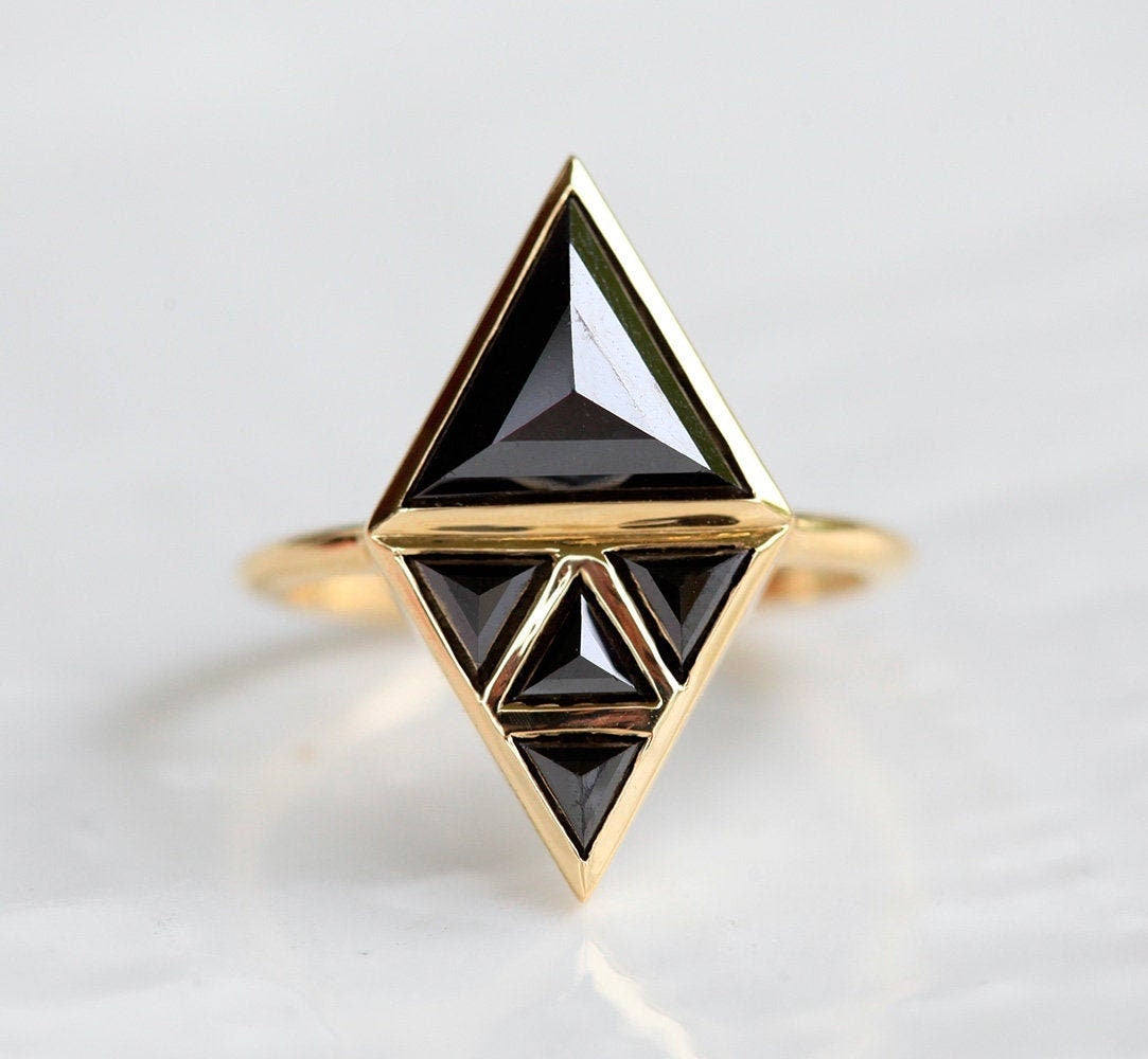 Nina Triangle Diamond Ring-Capucinne