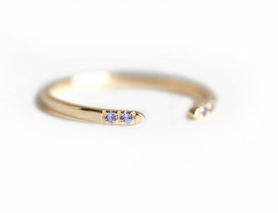 Open Band Blue Purple Tanzanite Yellow Gold Ring